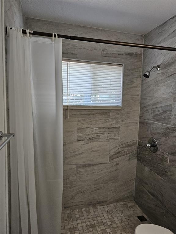 1216 Dickens Avenue - Photo 6