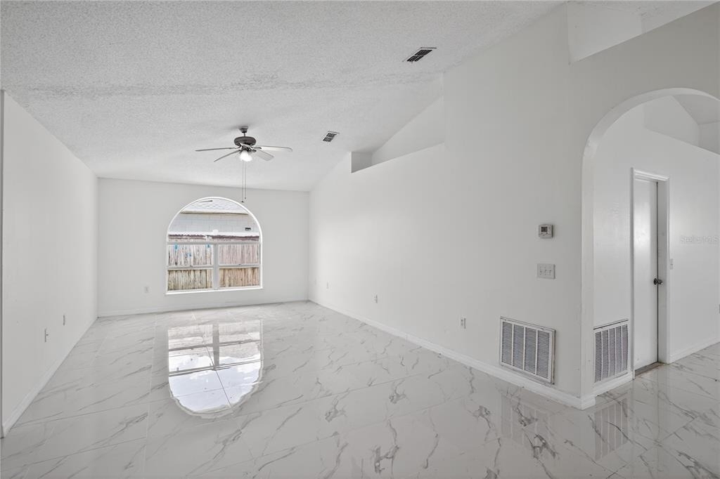 1118 Perpignan Court - Photo 3