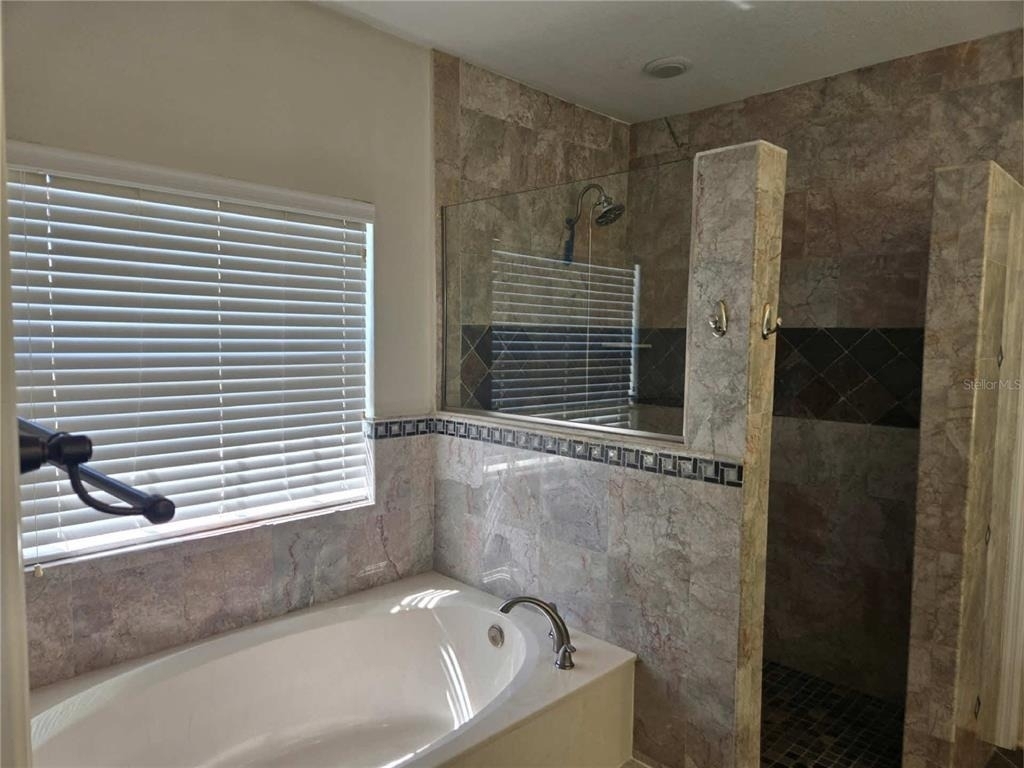 1725 Billingshurst Court - Photo 17