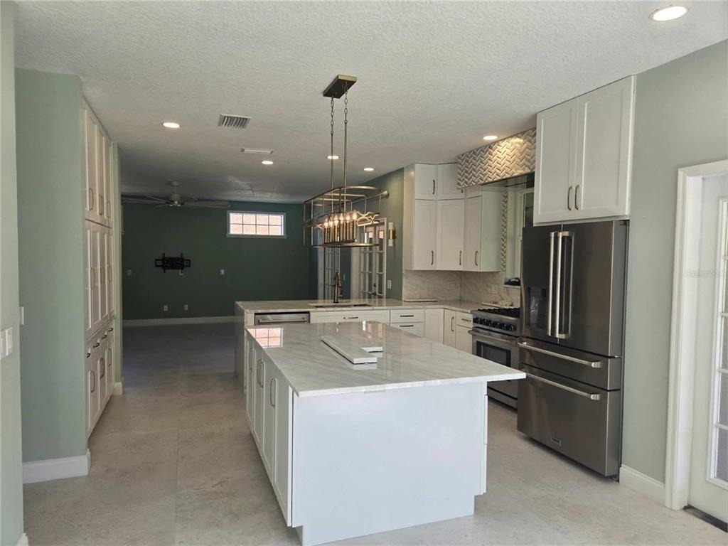 1725 Billingshurst Court - Photo 3