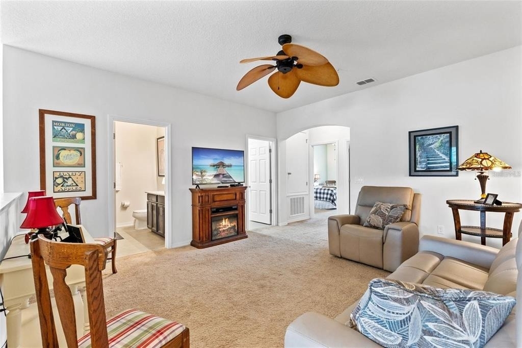 14215 Desert Haven Street - Photo 11