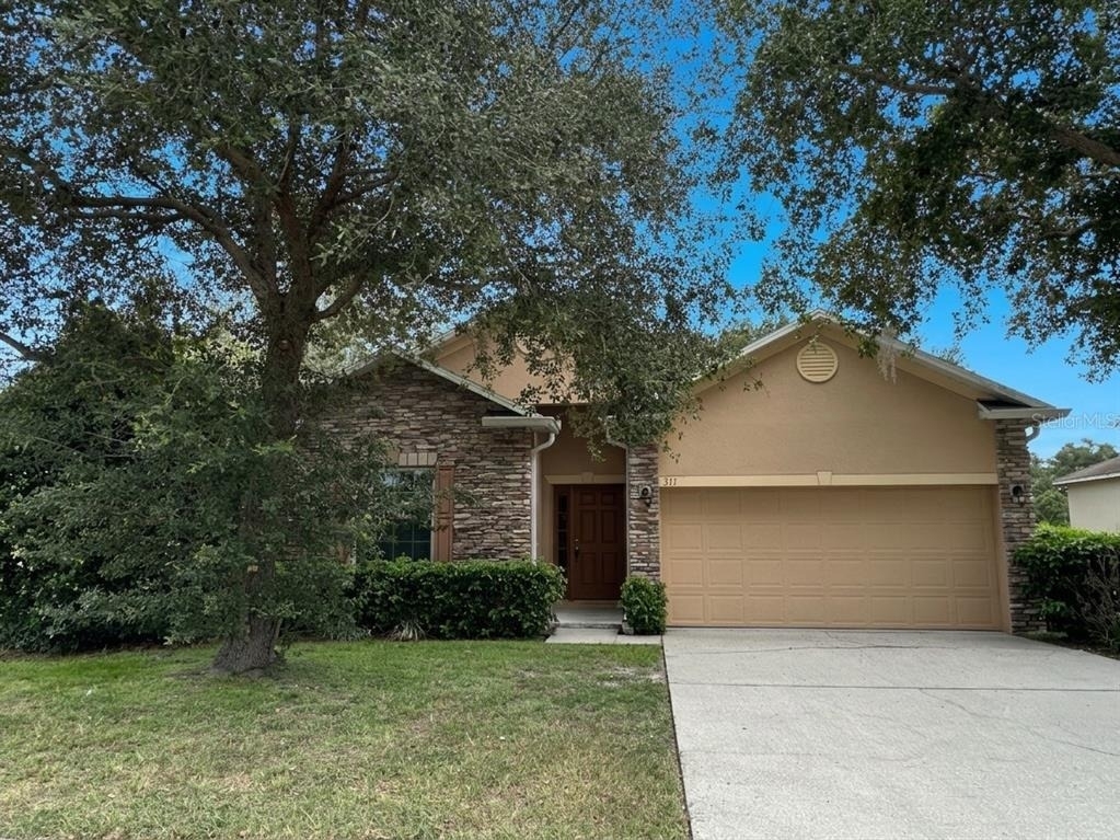 311 Rambling Circle - Photo 0