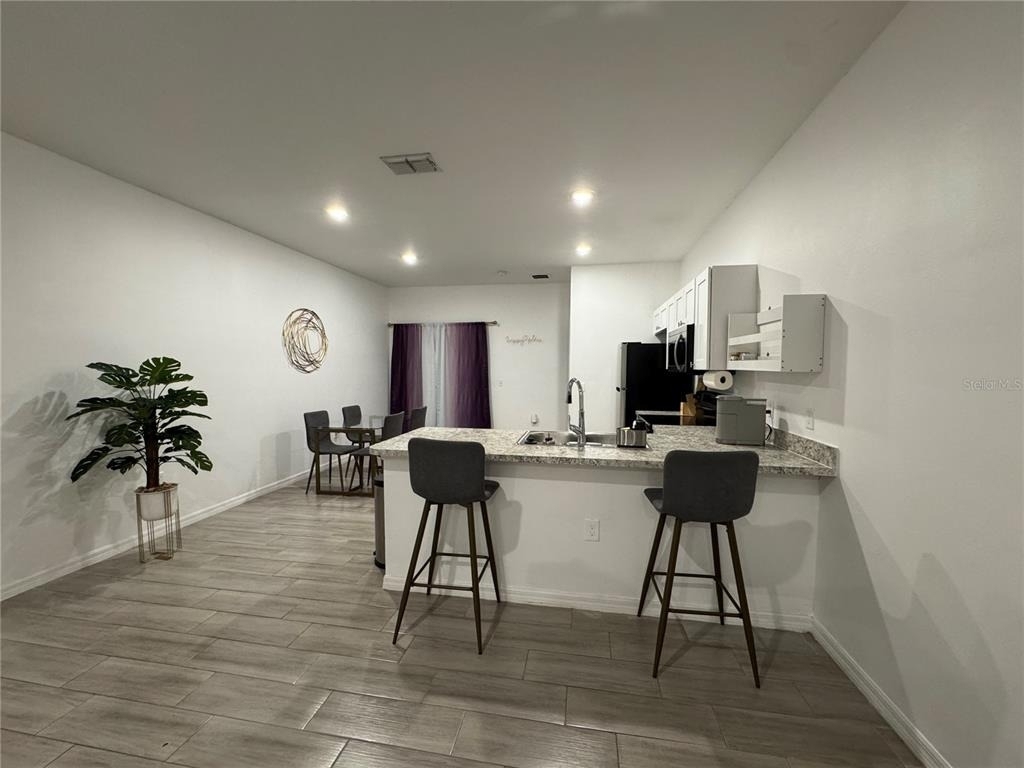 699 W Kaley Street - Photo 3
