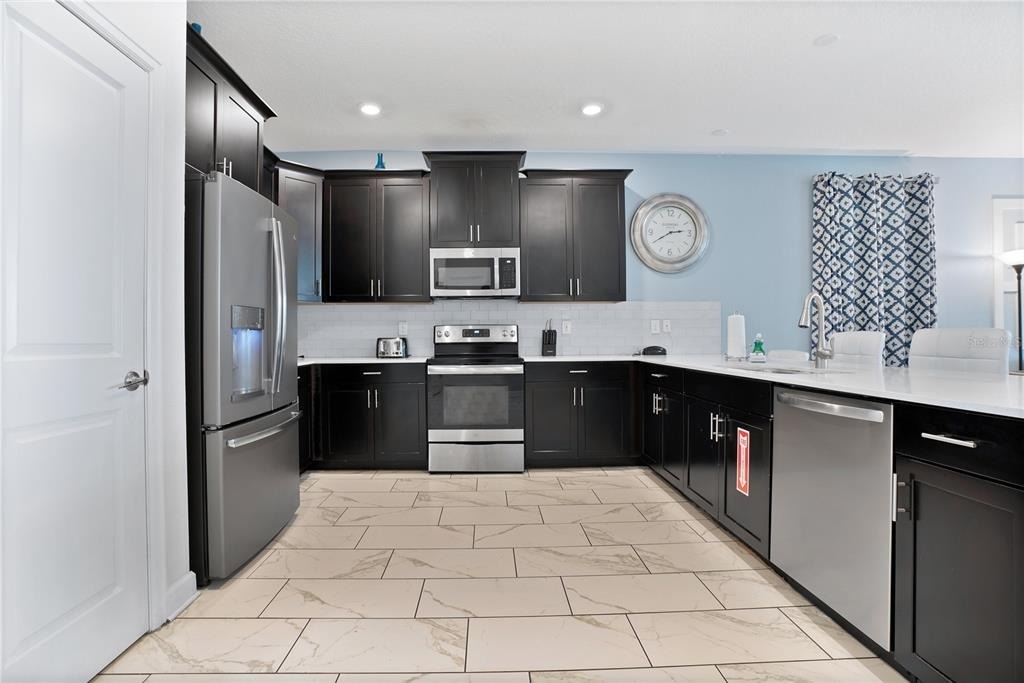 1613 Maidstone Court - Photo 6