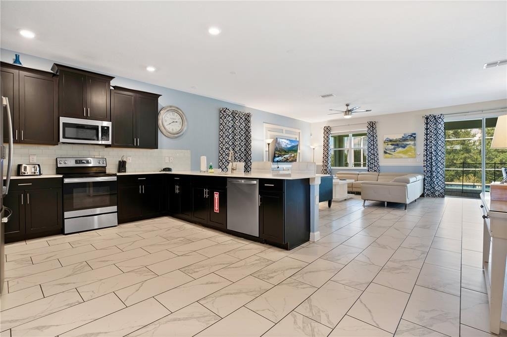 1613 Maidstone Court - Photo 7