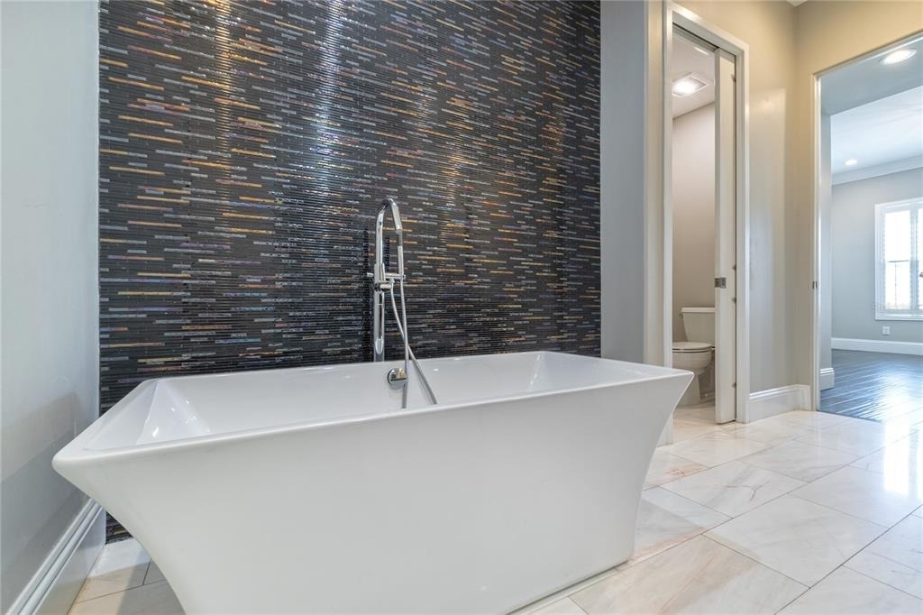653 E Jackson Street - Photo 23