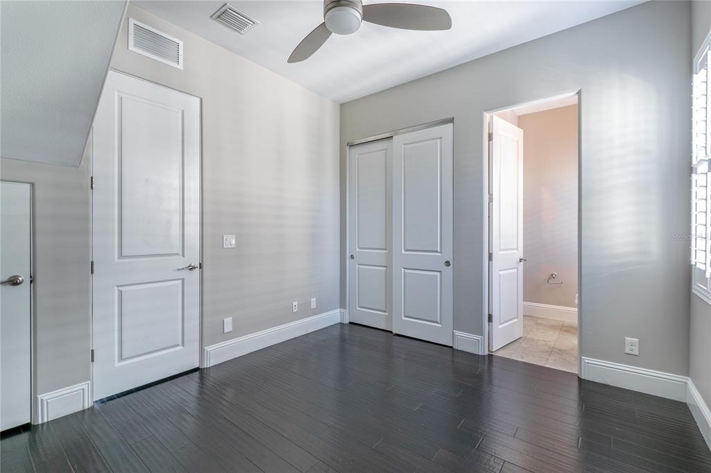 653 E Jackson Street - Photo 25