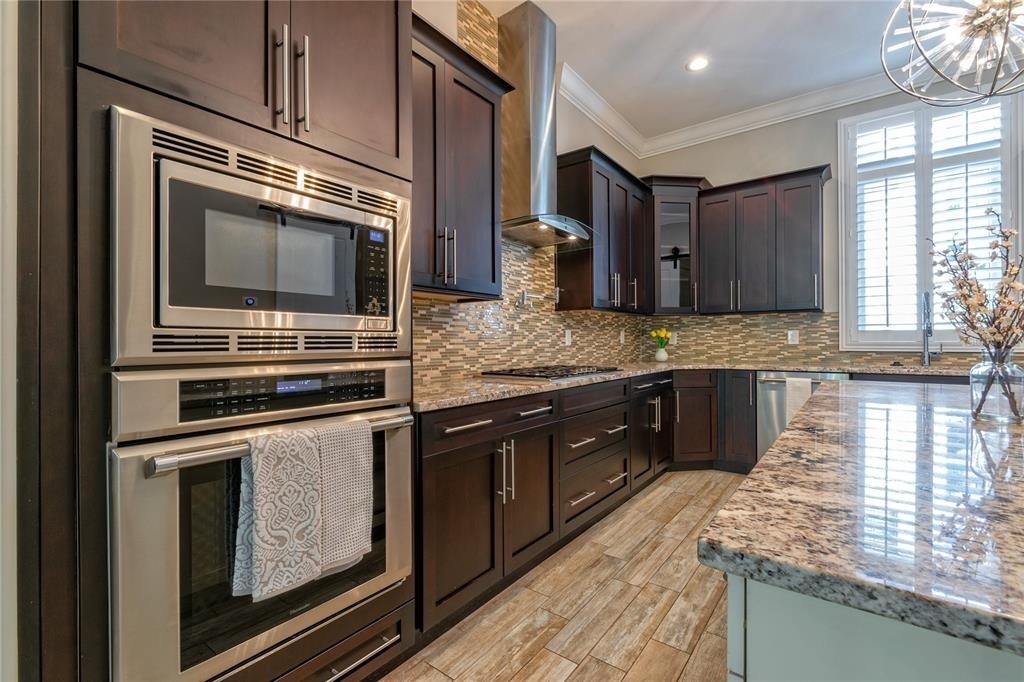 653 E Jackson Street - Photo 14