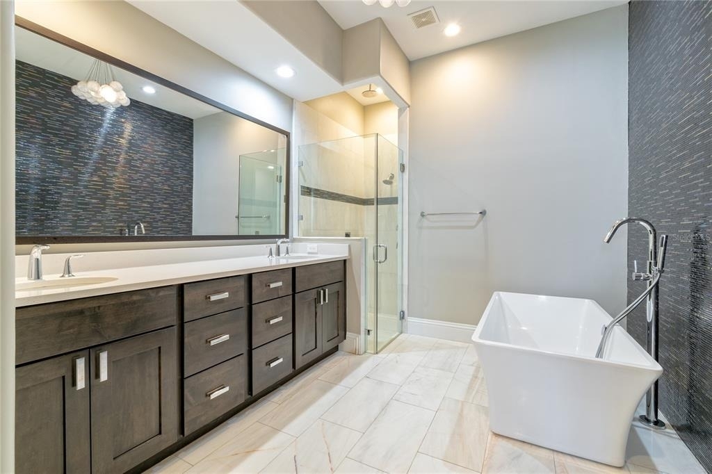 653 E Jackson Street - Photo 22