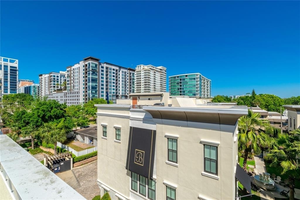 653 E Jackson Street - Photo 30