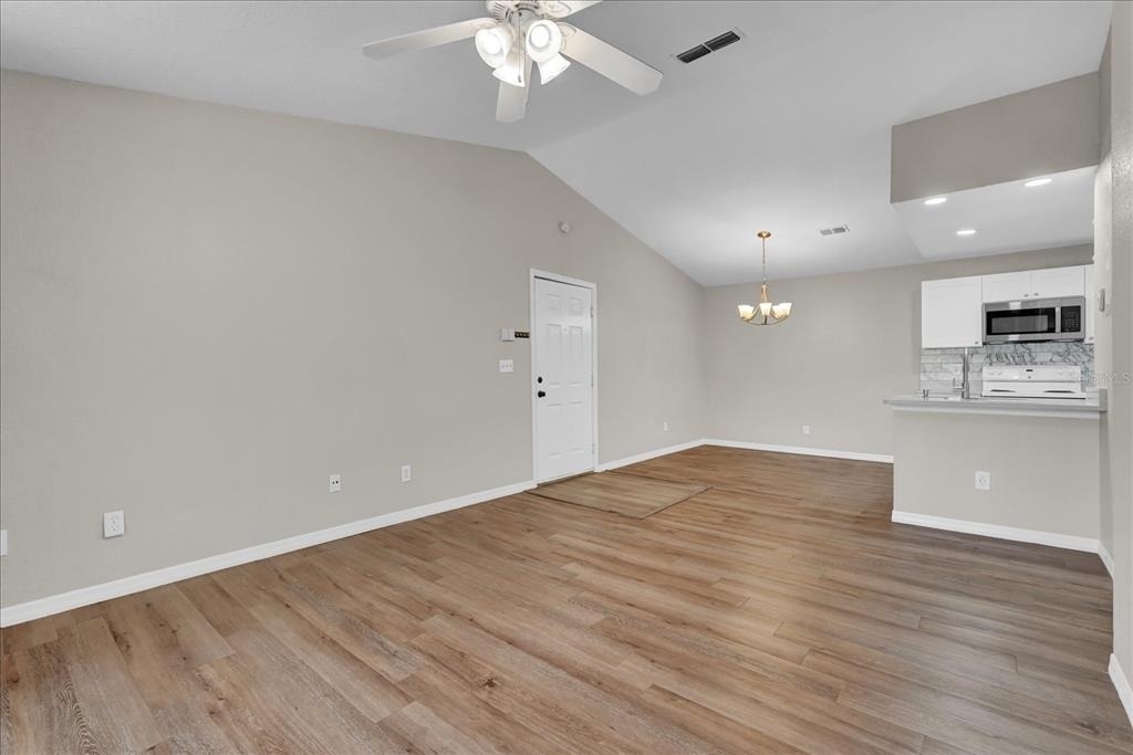 8915 Latrec Avenue - Photo 3