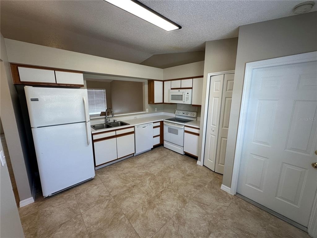 660 Marlene Drive - Photo 5