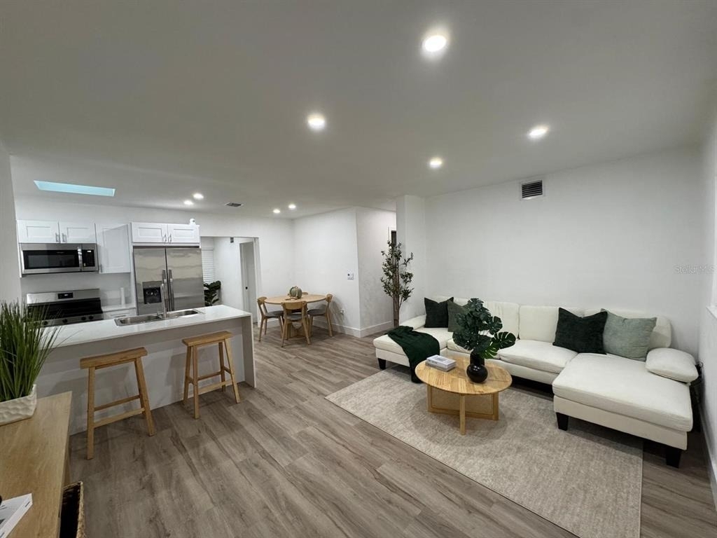 22011 Catherine Avenue - Photo 7
