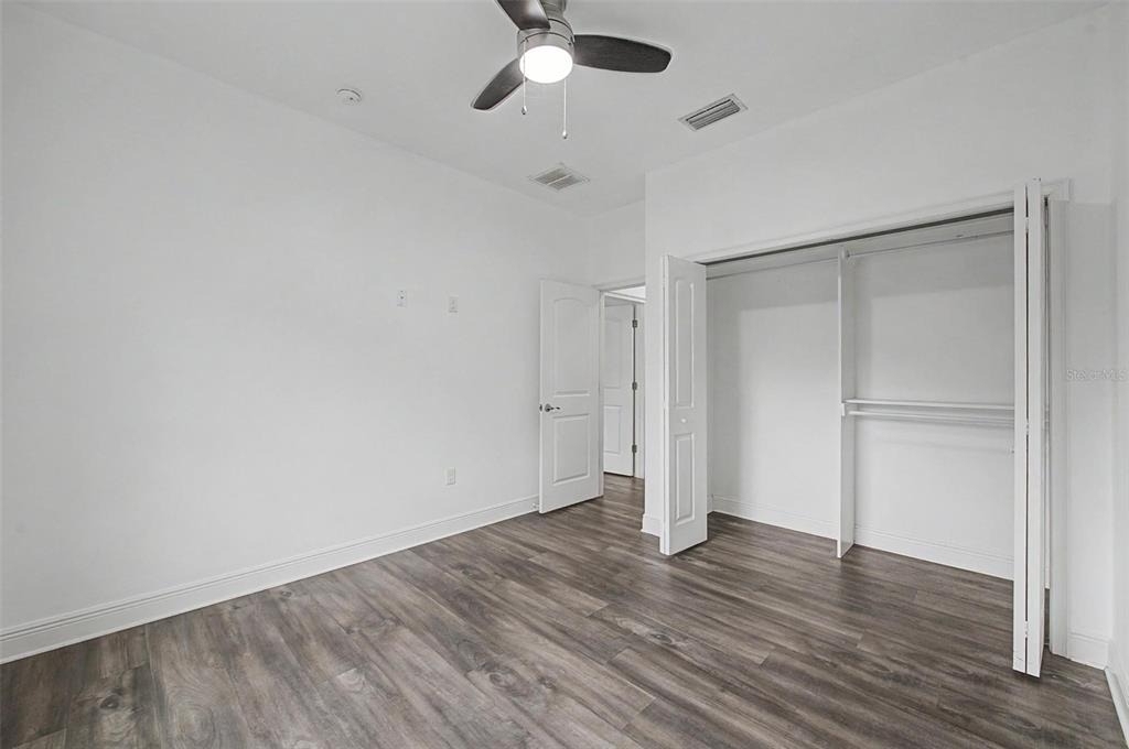 606 Royal Crest Drive - Photo 28