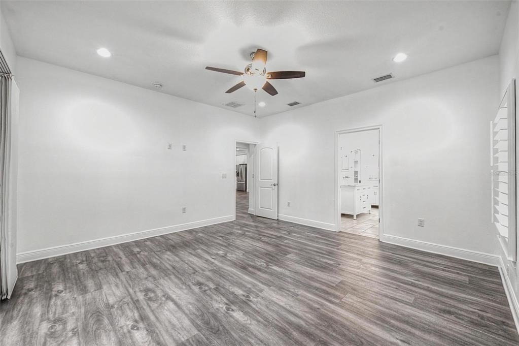 606 Royal Crest Drive - Photo 25