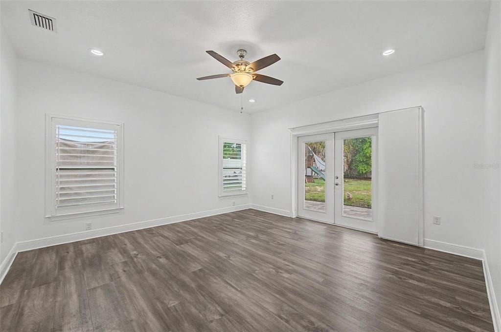 606 Royal Crest Drive - Photo 23
