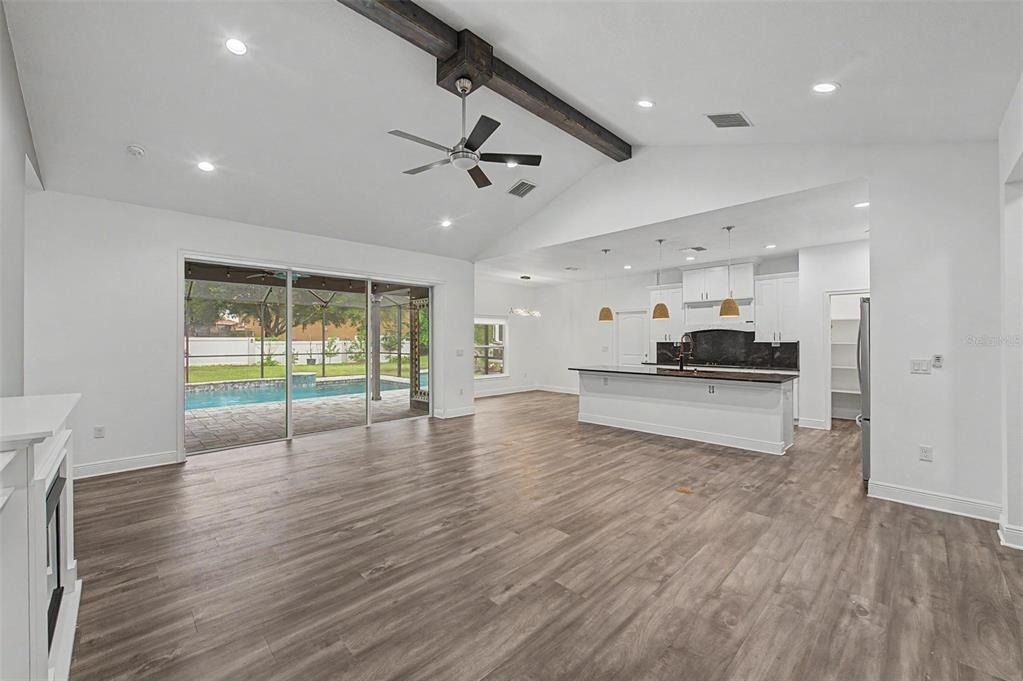 606 Royal Crest Drive - Photo 15