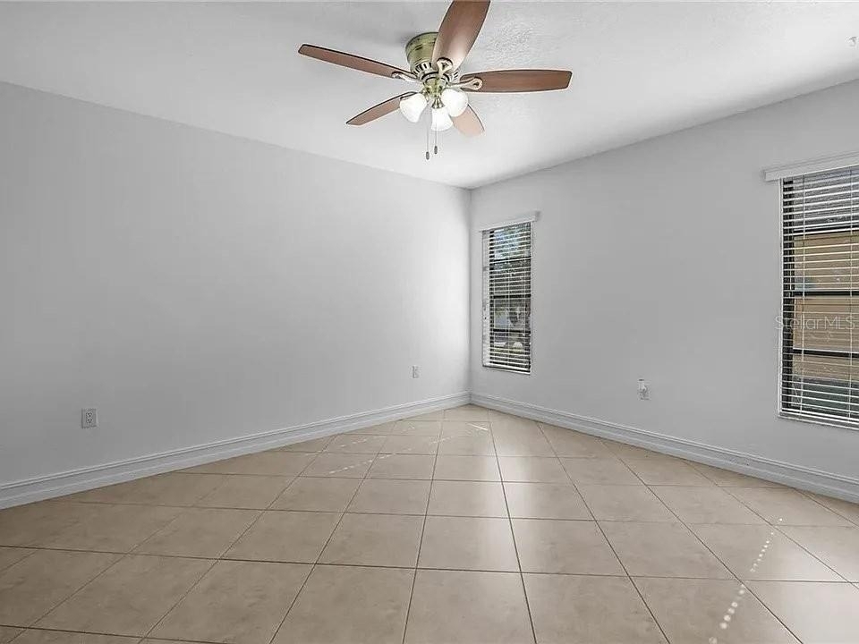 367 Mendoza Street - Photo 13