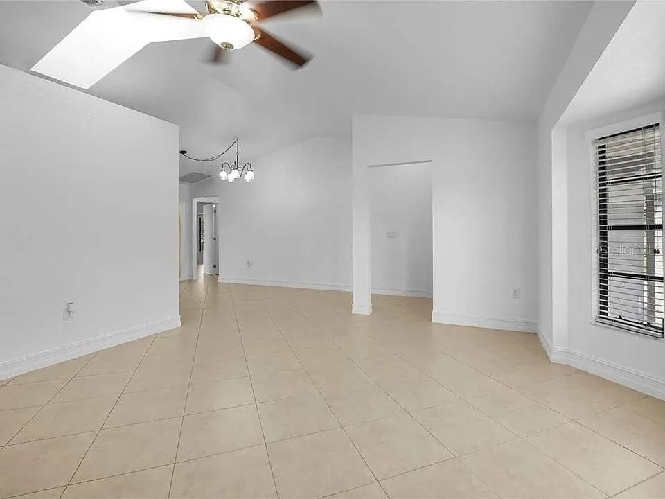 367 Mendoza Street - Photo 11