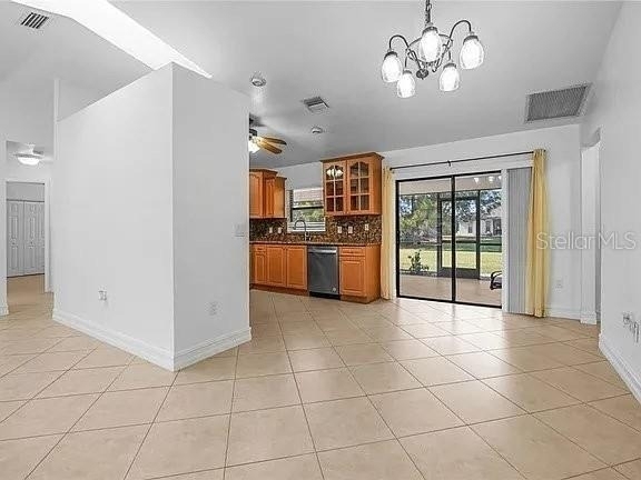 367 Mendoza Street - Photo 7