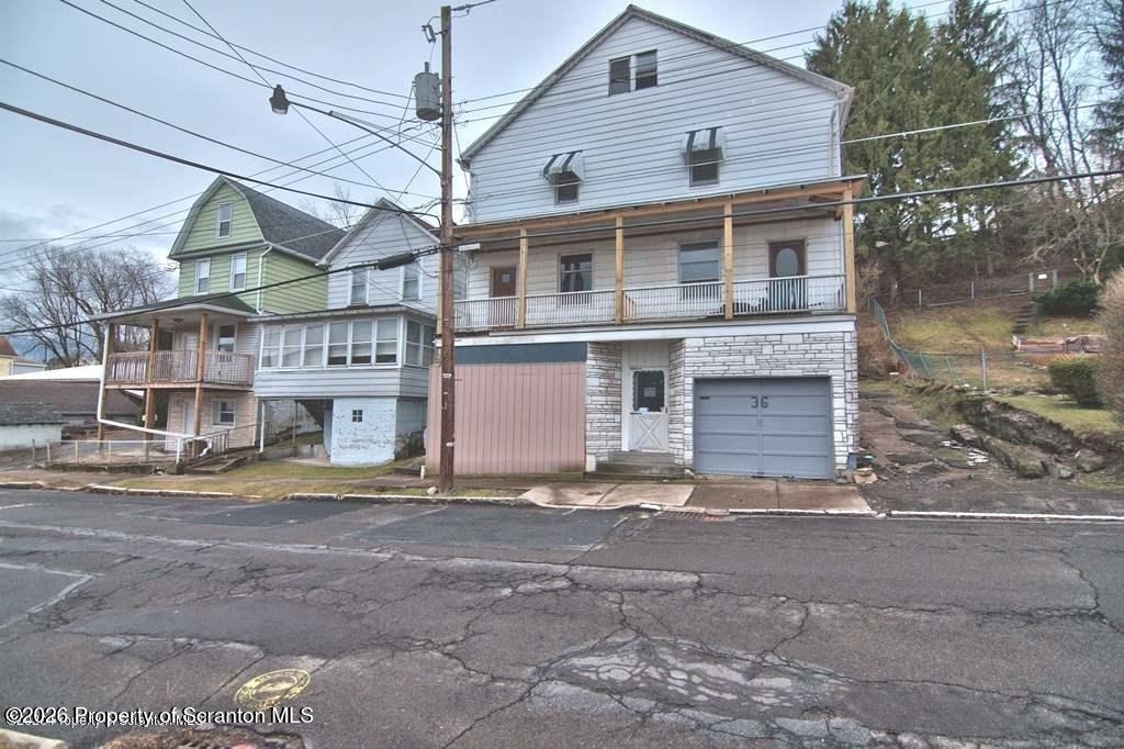 34 Simon Block Avenue - Photo 0
