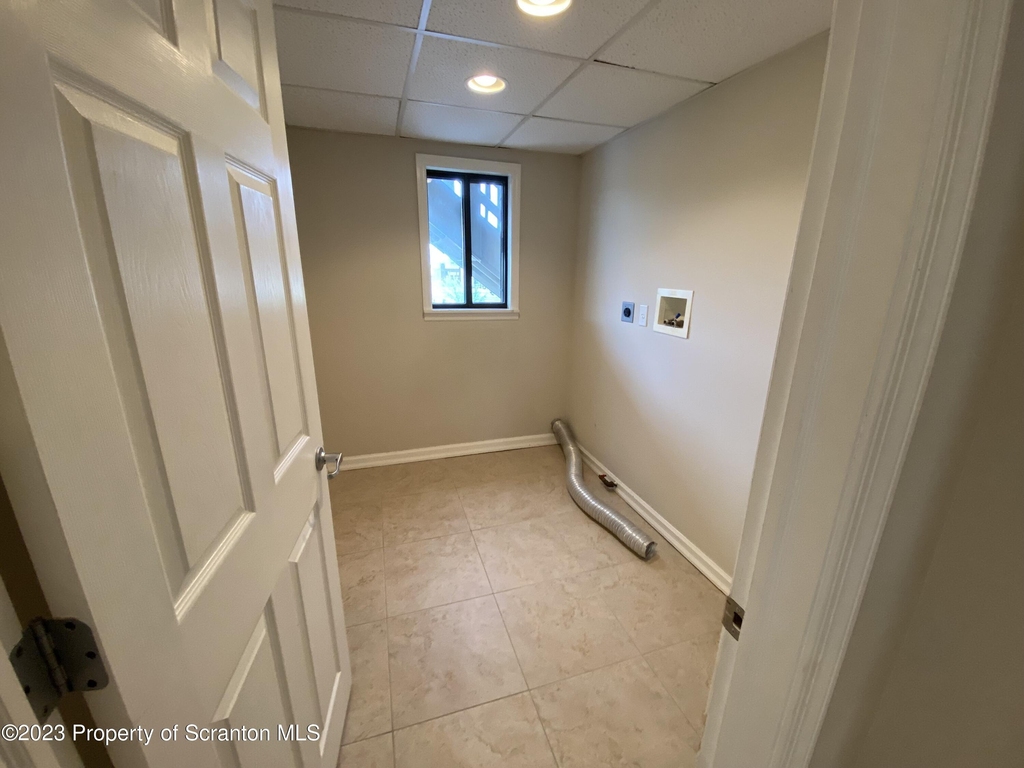 440 Larch Street - Photo 8