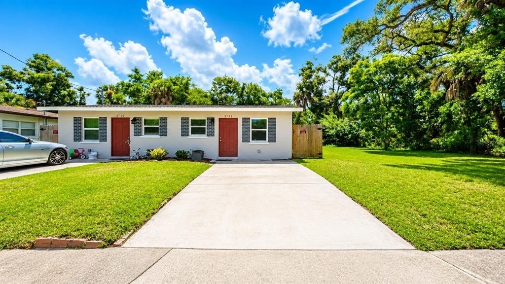 2728 Goodrich Avenue - Photo 1