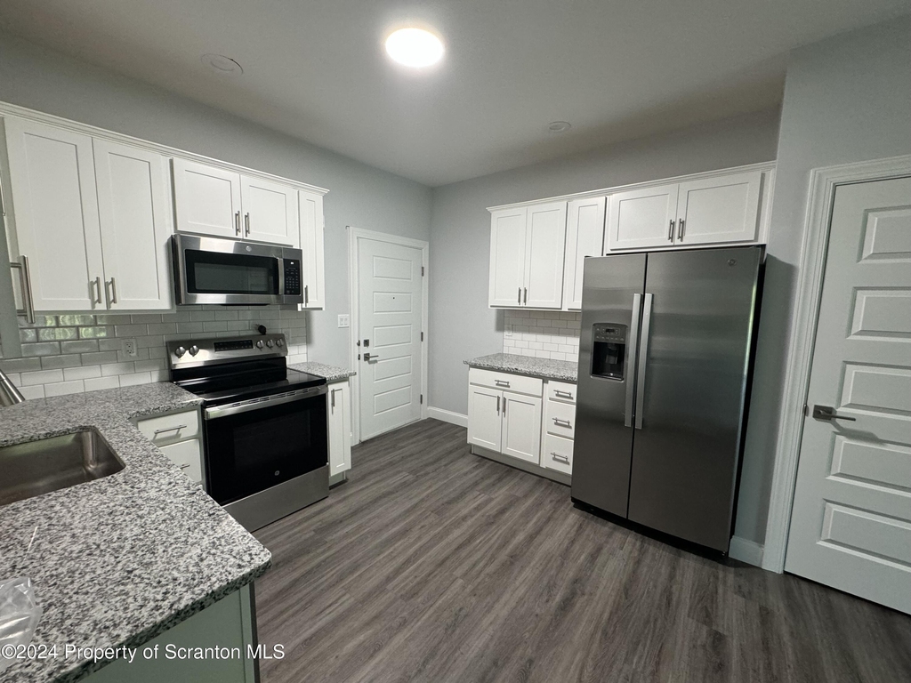 112 Circle Drive - Photo 5
