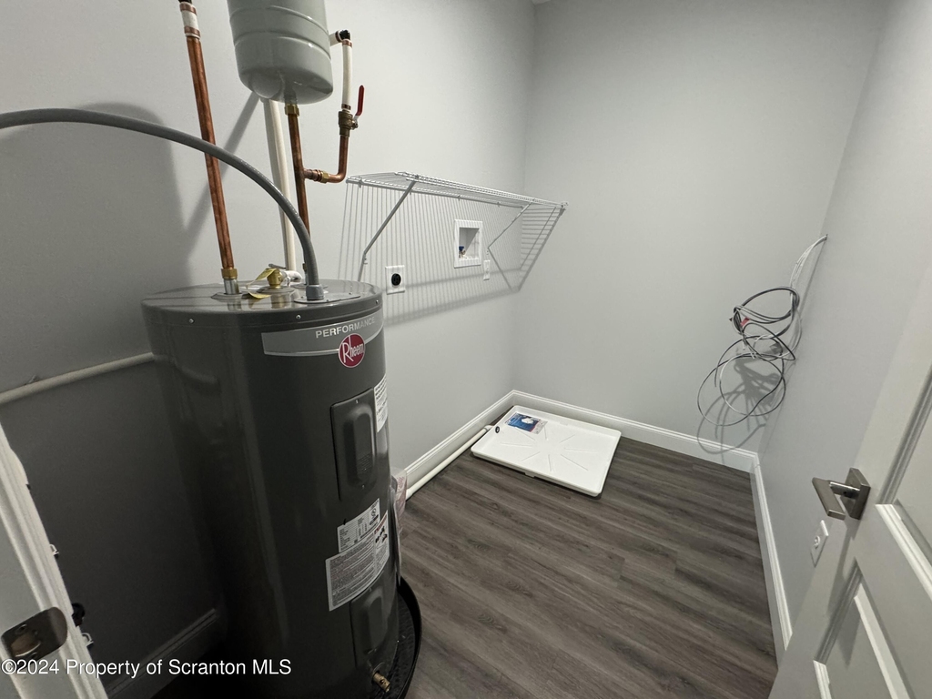 112 Circle Drive - Photo 10