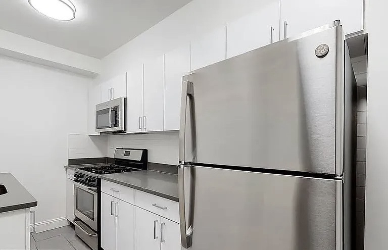 227 East 59th Street - Photo 2