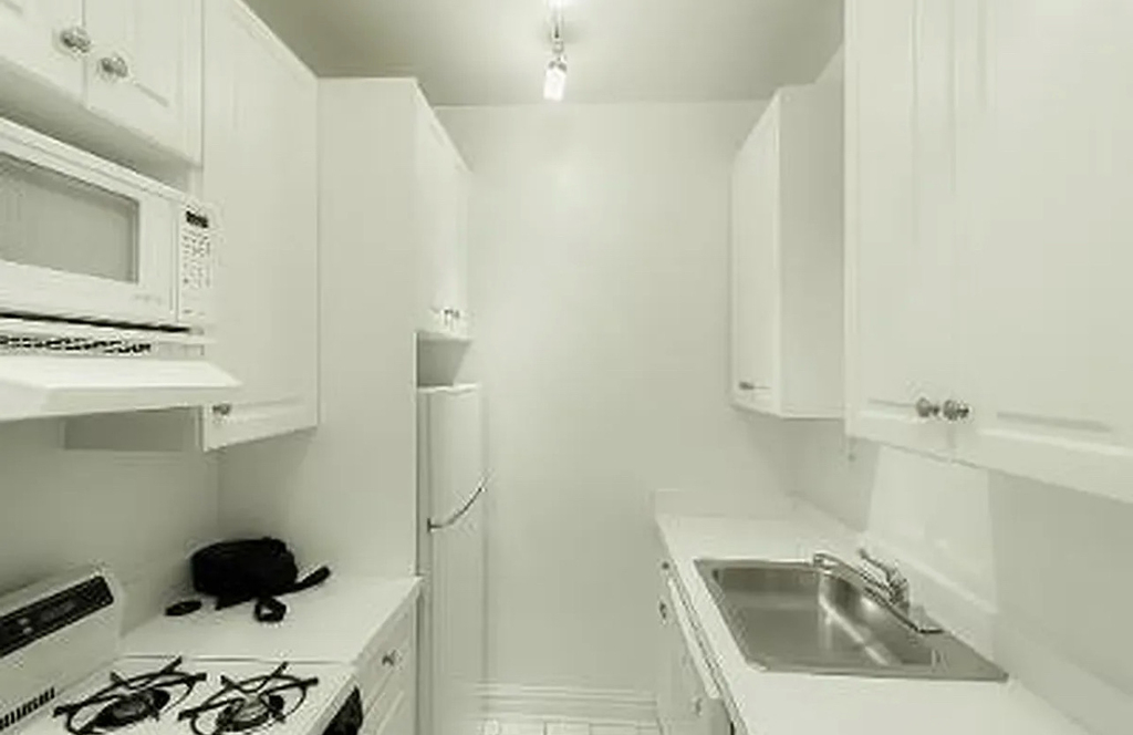 210 East 83rd Street - Photo 2