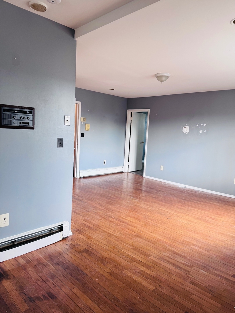 79 St Marys Avenue - Photo 3