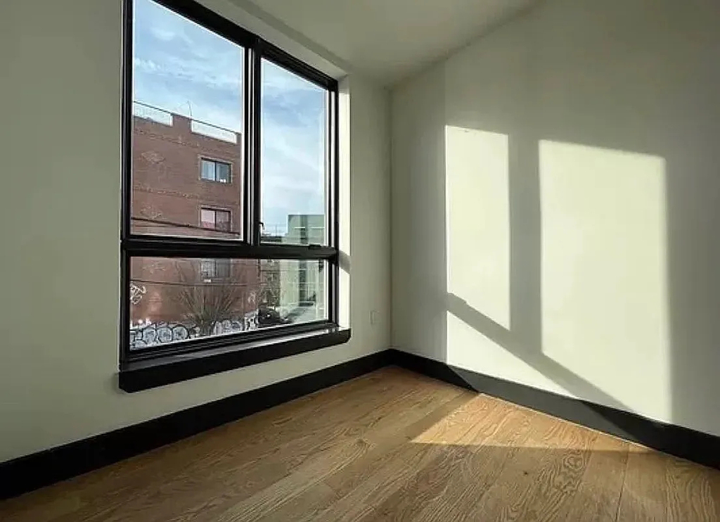205 Central Avenue - Photo 4