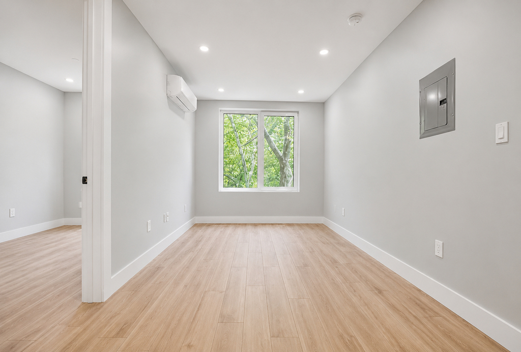 809 Midwood St - Photo 0