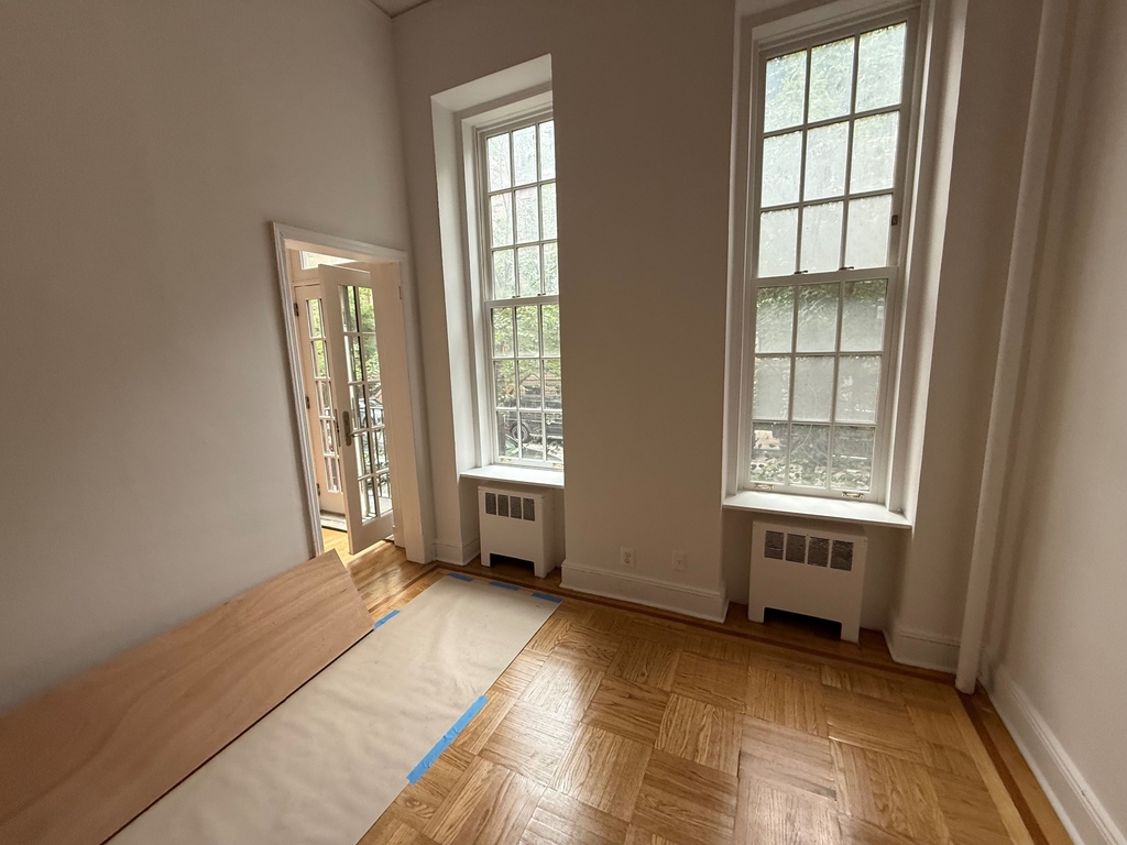 58 East 80th Street - Photo 1