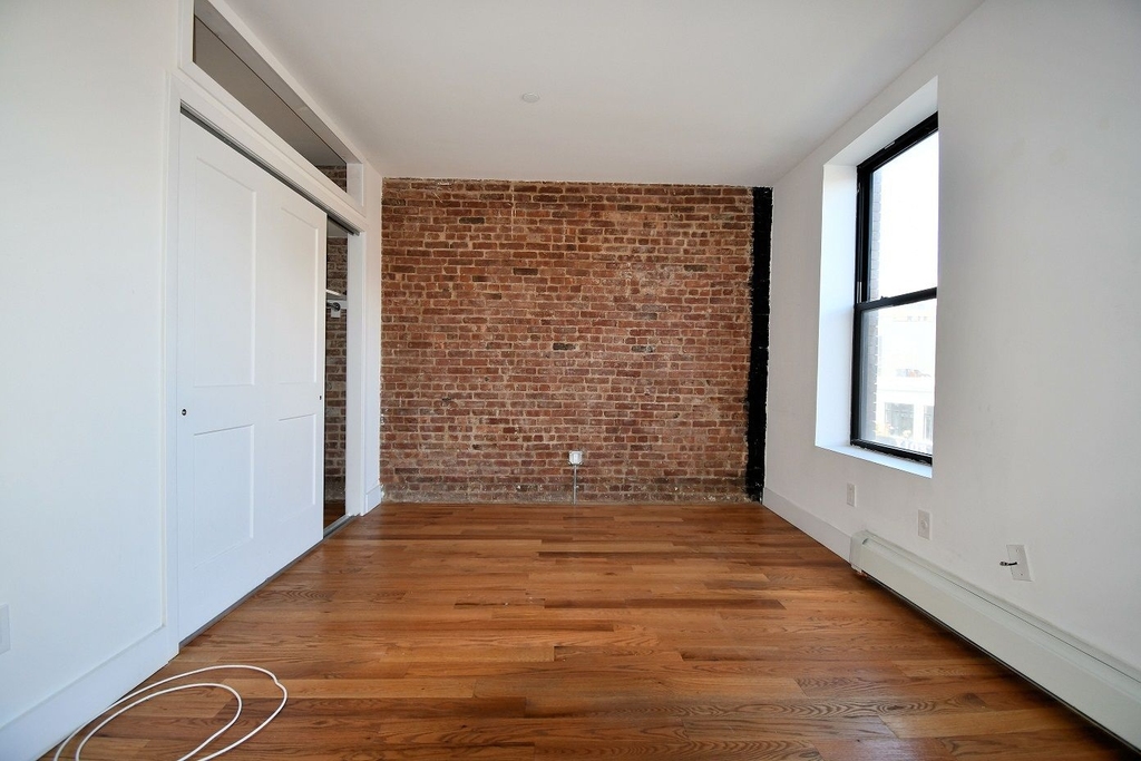 1019 Southern Boulevard - Photo 11