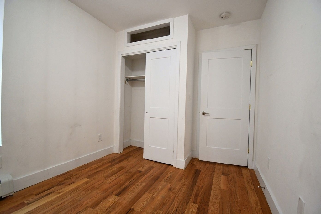 1019 Southern Boulevard - Photo 7