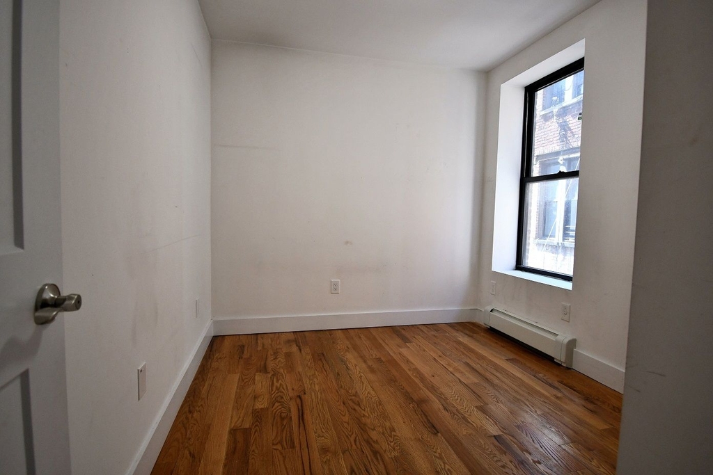 1019 Southern Boulevard - Photo 8