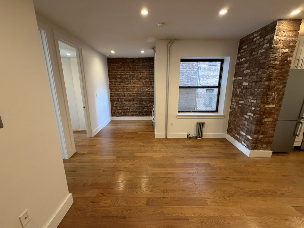 115 Carlton Avenue - Photo 2