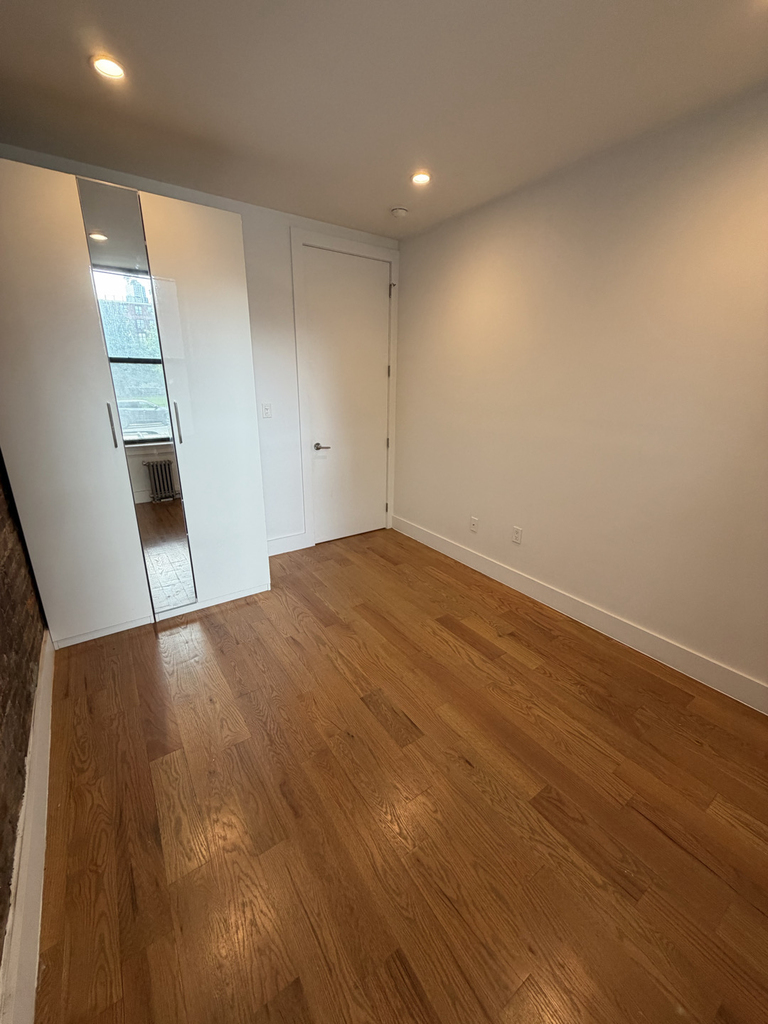 115 Carlton Avenue - Photo 9