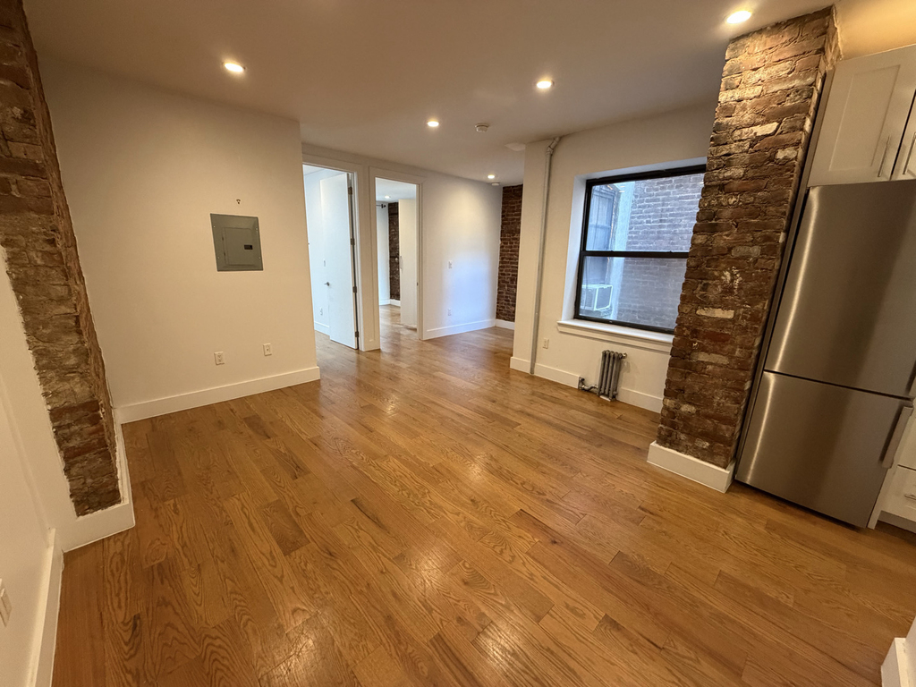 115 Carlton Avenue - Photo 0