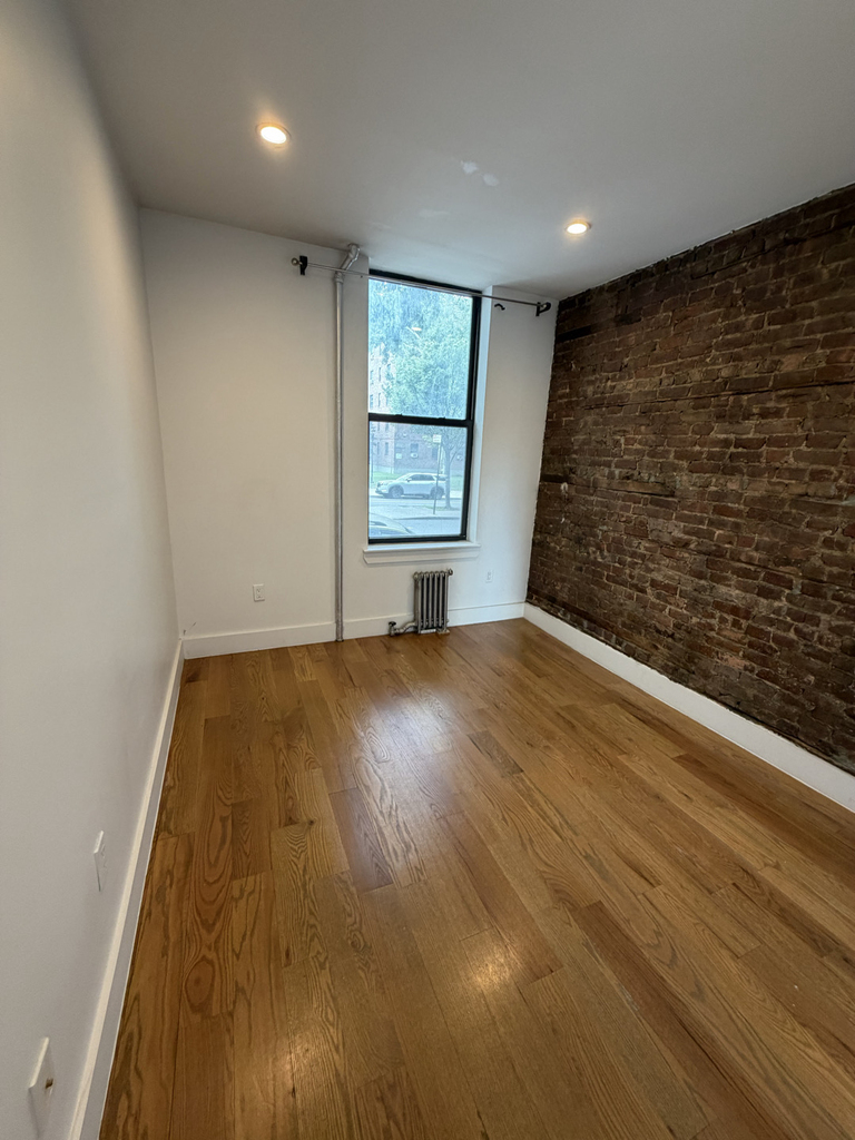 115 Carlton Avenue - Photo 8