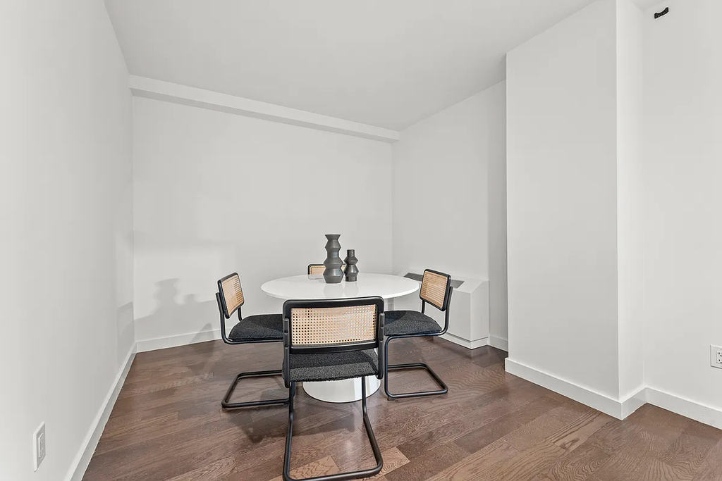 116 John Street - Photo 2