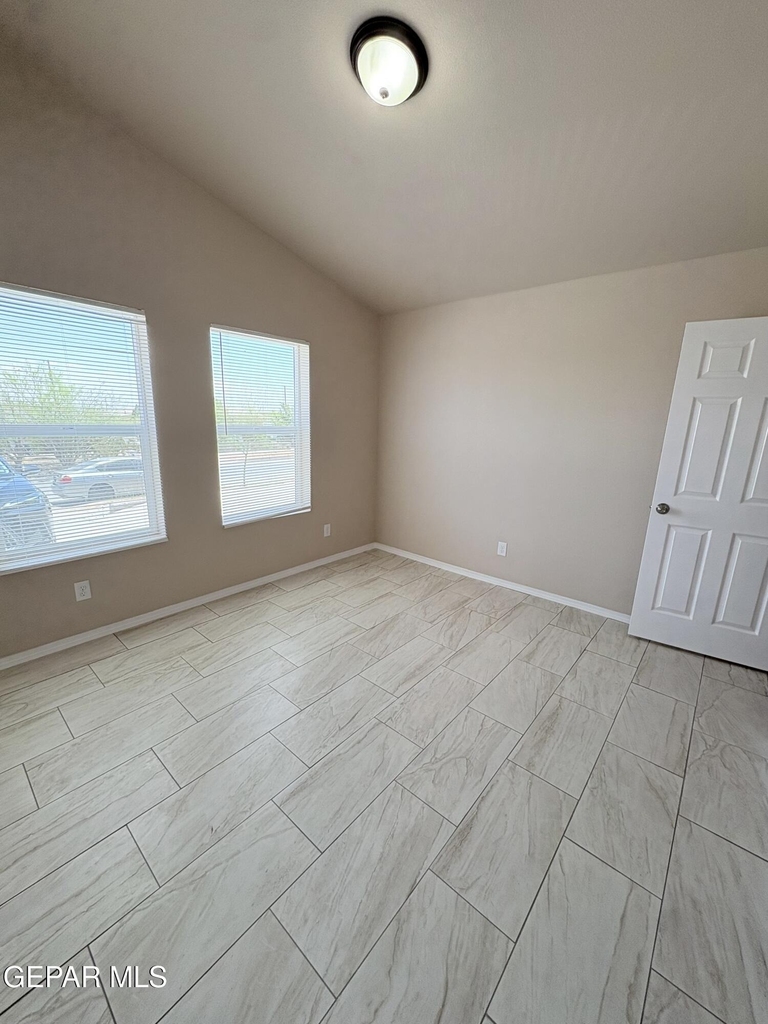 8503 Leo Street - Photo 5