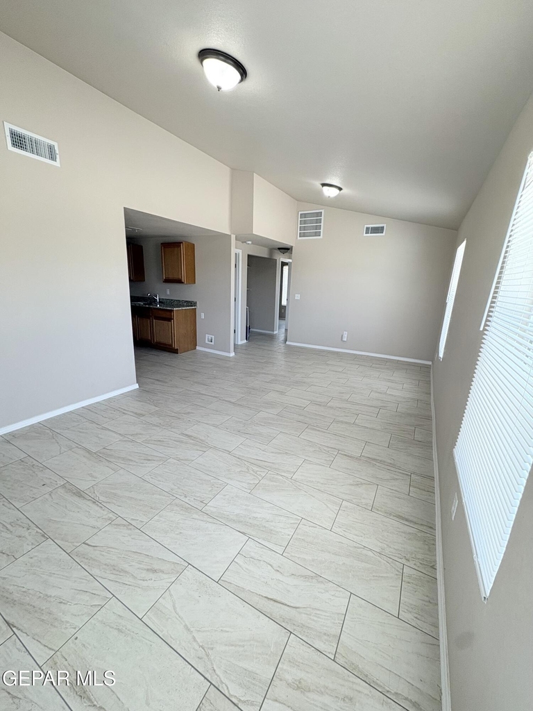 8503 Leo Street - Photo 2