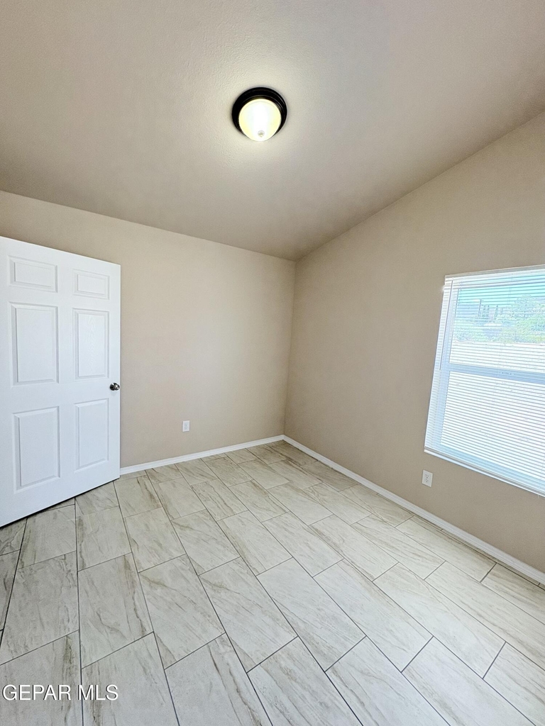 8503 Leo Street - Photo 17