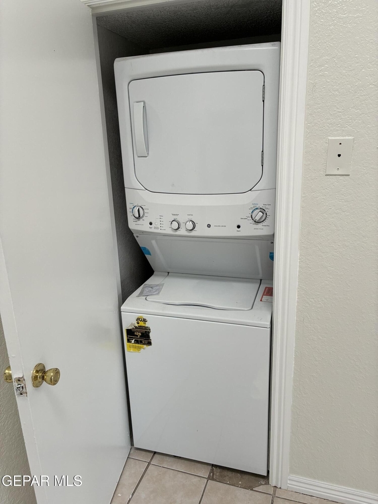 10017 Caribou Drive - Photo 3
