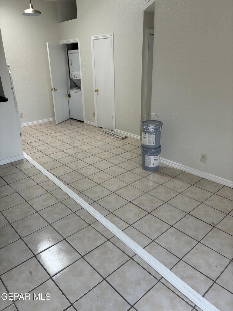 10017 Caribou Drive - Photo 5