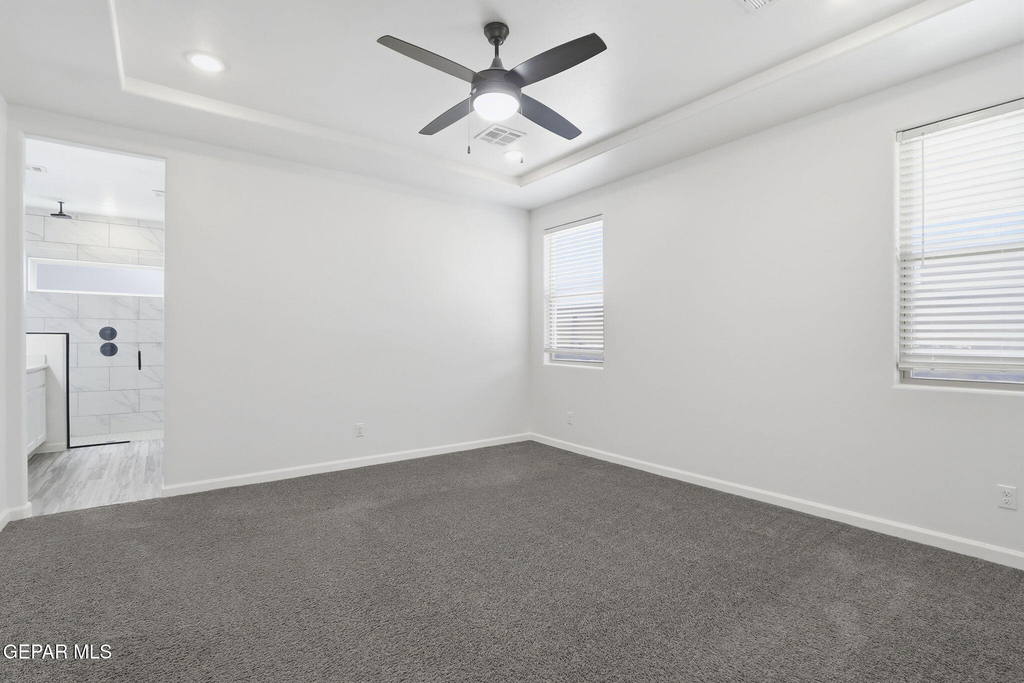 253 Farnborough Street - Photo 20