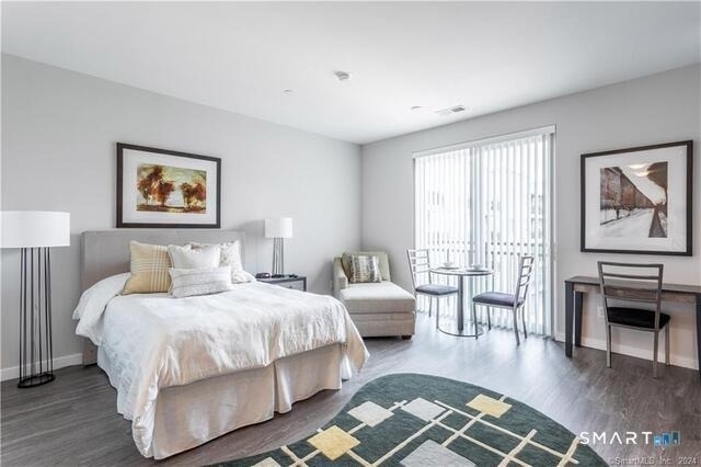 300 Glover Avenue - Photo 5